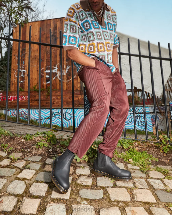 obuwie czarna napa F28B39 Buty Chelsea ze skóry nappa 2976 kobiety Dr. Martens