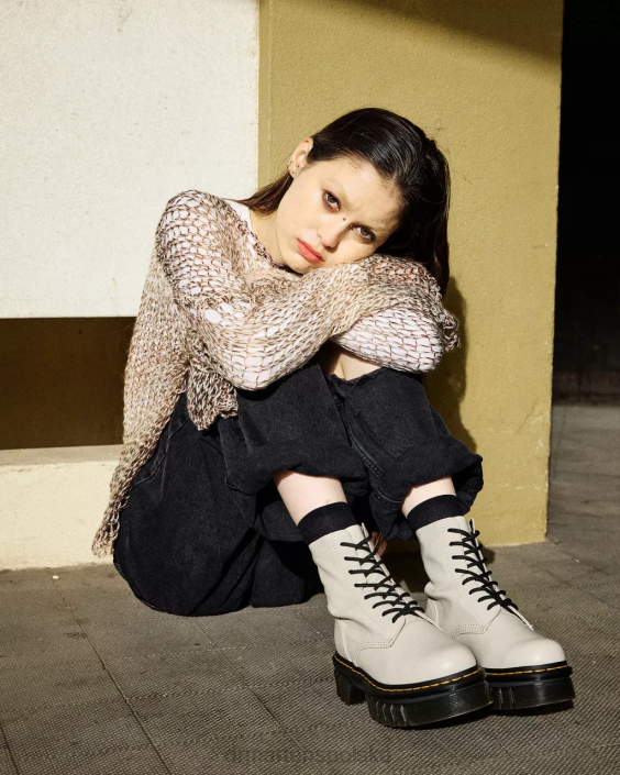 obuwie brukowana szarość nappa lux F28B98 Botki na platformie ze skóry nappa Audrick kobiety Dr. Martens