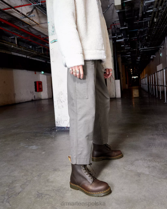 obuwie ciemnobrązowy szalony koń F28B65 Skórzane botki 101 Crazy Horse kobiety Dr. Martens