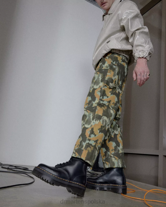 obuwie czarny gładki F28B140 Botki na platformie z gładkiej skóry 101 kobiety Dr. Martens