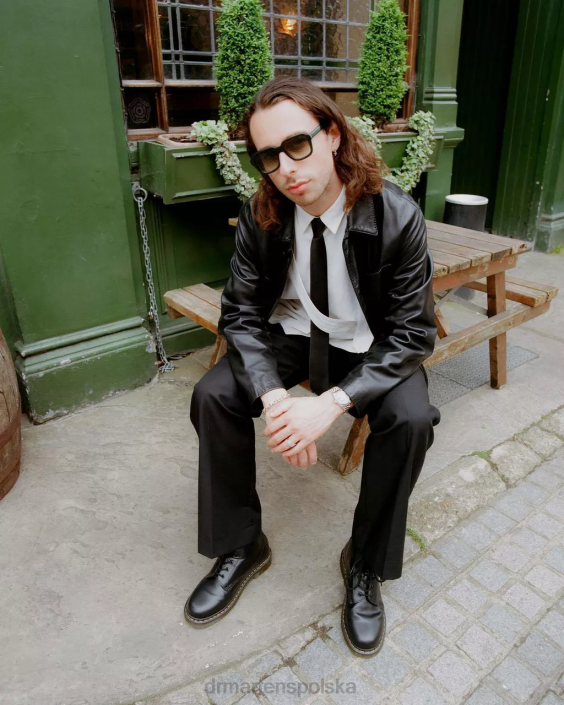 obuwie czarny gładki F28B33 Botki do kostki z gładkiej skóry w kolorze żółtym 101 kobiety Dr. Martens