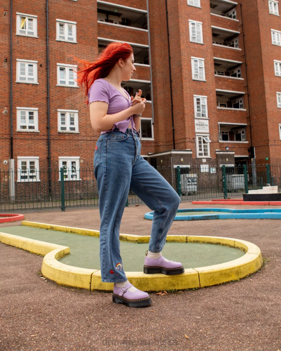 obuwie liliowa mielona nappa F28B241 Skórzane buty na platformie firmy Addina z klamrą w kształcie kwiatka kobiety Dr. Martens