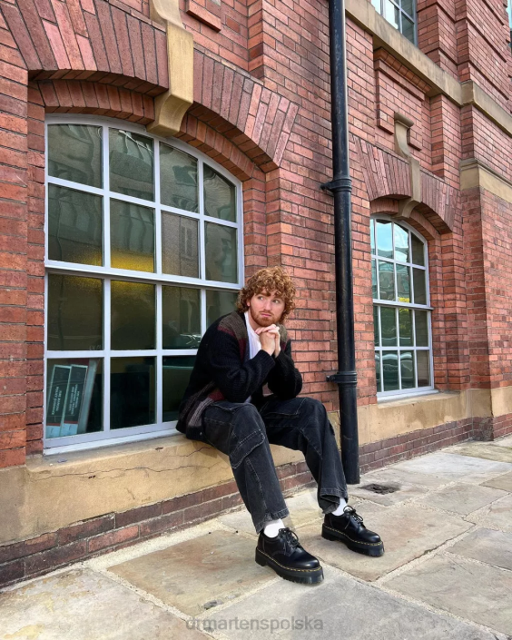 obuwie czarny polerowany gładki F28B216 8053 skórzane buty na platformie kobiety Dr. Martens