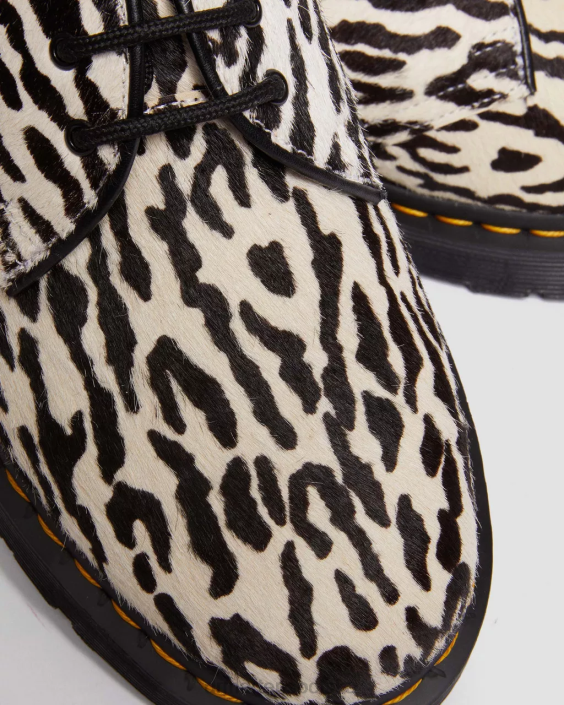 obuwie czarno-białe włosy F28B293 1461 Wacko Maria Oksfordzie z włosiem kobiety Dr. Martens