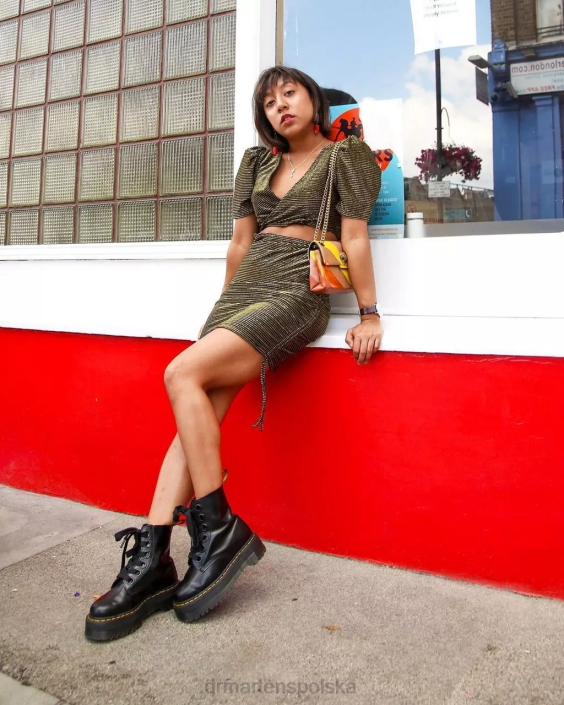 obuwie czarne masło F28B31 Botki na platformie ze skóry Molly kobiety Dr. Martens