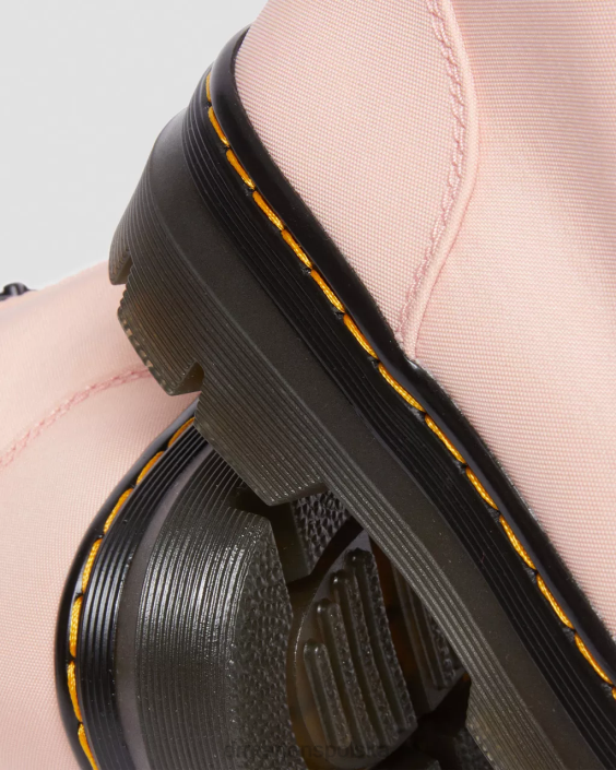 obuwie Nylon cyklonowy w kolorze brzoskwiniowo-beżowym F28B179 grzebienie nylonowe i skórzane buty codzienne kobiety Dr. Martens