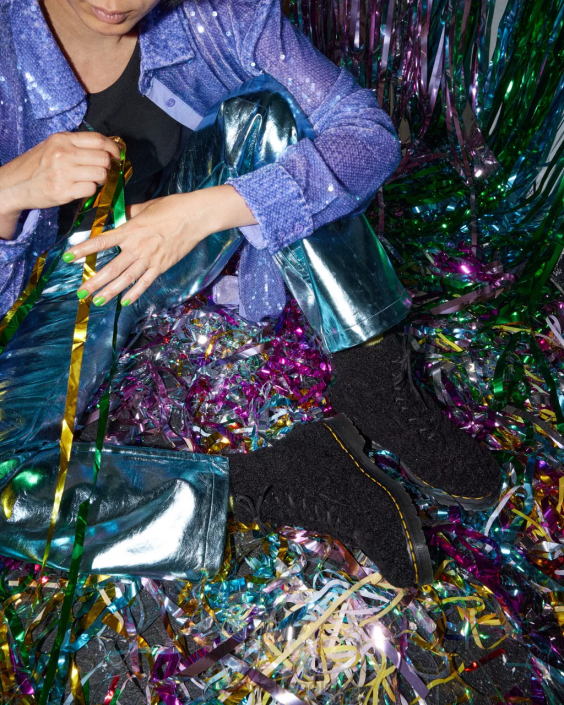 obuwie czarny lux borg F28B169 Buty ze sztucznego baranka 1460 Pascal kobiety Dr. Martens