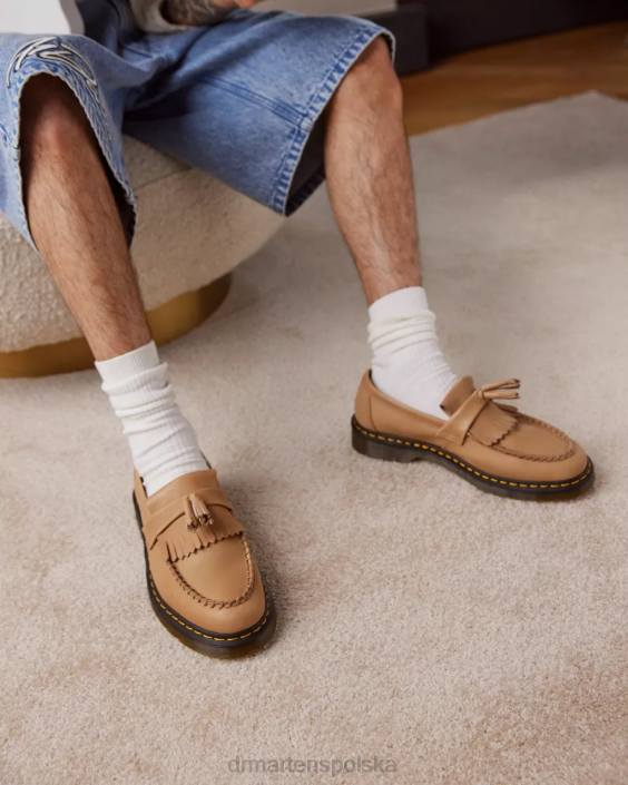 obuwie beżowa carrara F28B381 Skórzane mokasyny z frędzlami Adriana Carrary kobiety Dr. Martens