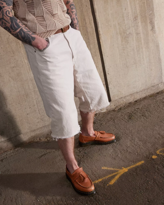 obuwie opalenizna siodłowa Carrara F28B373 Skórzane mokasyny z frędzlami Adriana Carrary kobiety Dr. Martens