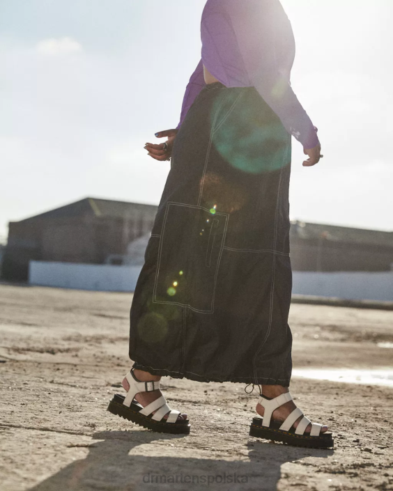 obuwie pergaminowa beżowa pisa F28B275 Sandały Blaire Pisa ze skórzanym paskiem kobiety Dr. Martens