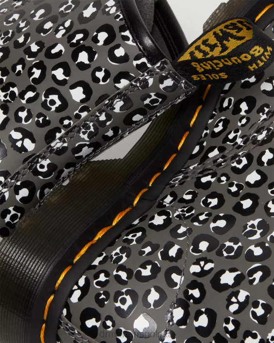 obuwie brąz gładki F28B127 1460 Sznurowane buty z gładkiej skóry w panterkę kobiety Dr. Martens