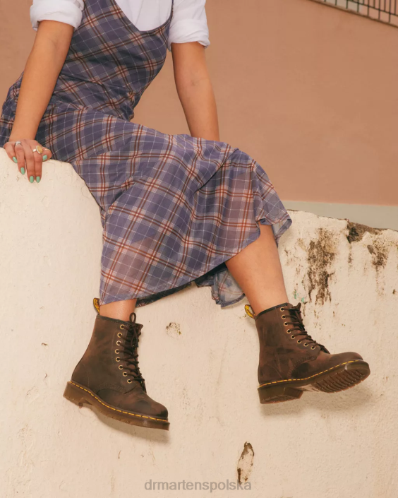 obuwie brązowy szalony koń F28B56 1460 Sznurowane buty ze skóry Crazy Horse kobiety Dr. Martens