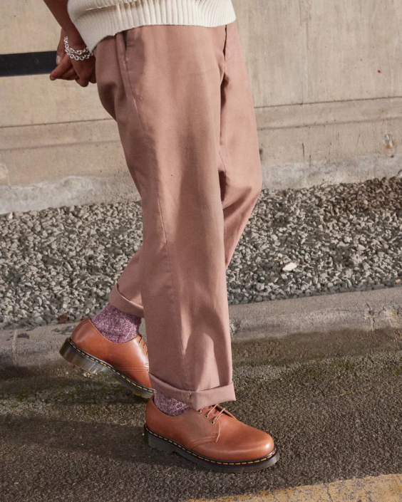 obuwie opalenizna siodłowa Carrara F28B294 Oksfordy ze skóry carrara 1461 kobiety Dr. Martens