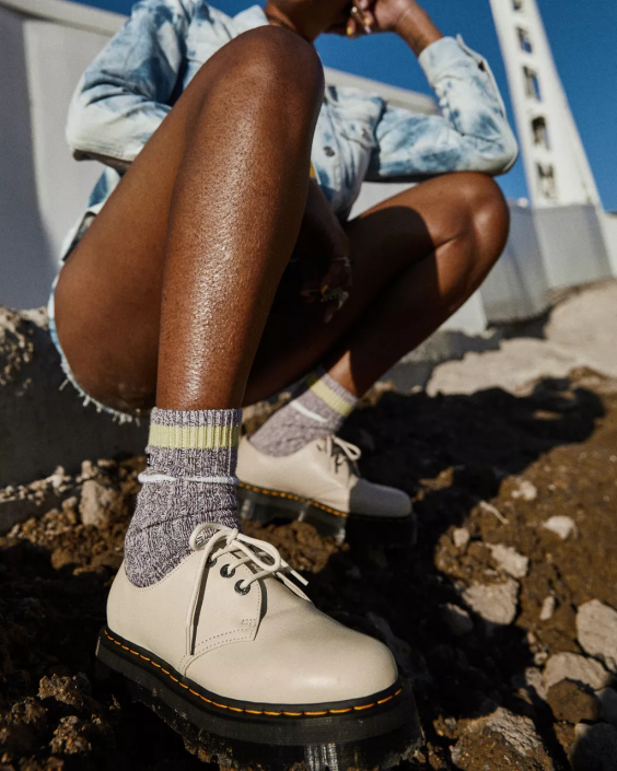 obuwie pergaminowa beżowa pisa F28B303 Skórzane buty na platformie 1461 ii pisa kobiety Dr. Martens