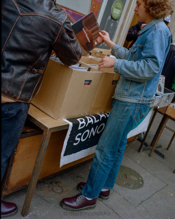 obuwie bordowy gładki F28B300 Oksfordy 1461 z gładkiej skóry mężczyźni Dr. Martens