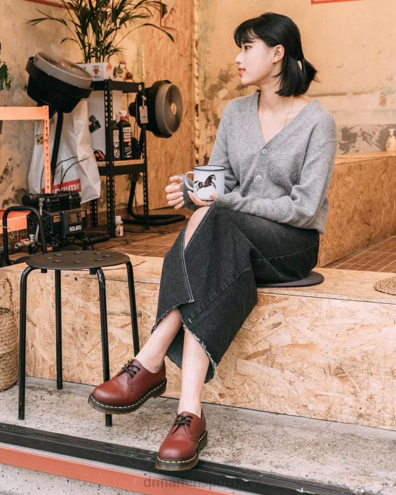 obuwie wiśnia gładka F28B285 Oksfordy 1461 z gładkiej skóry mężczyźni Dr. Martens